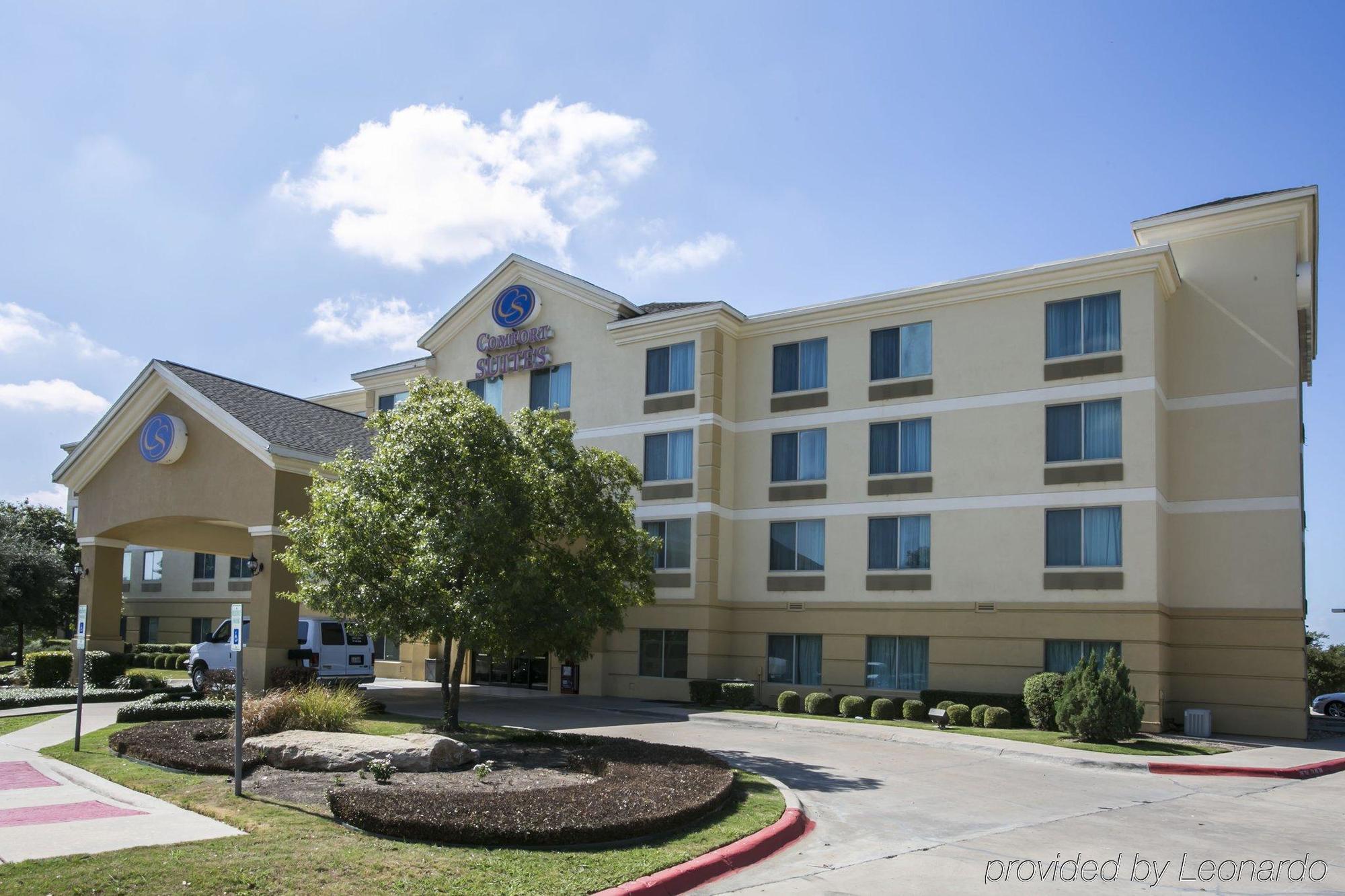 Comfort Suites Austin Airport Exterior foto